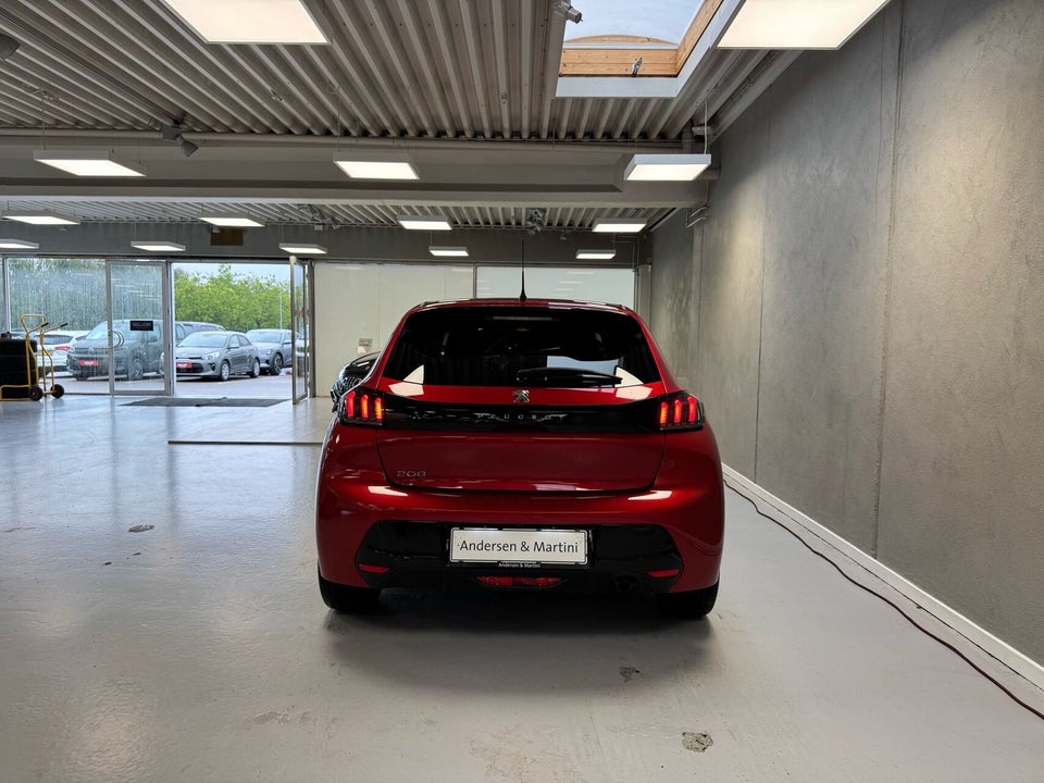 Peugeot 208 1,2 PureTech 100 Allure Sky EAT8 5d