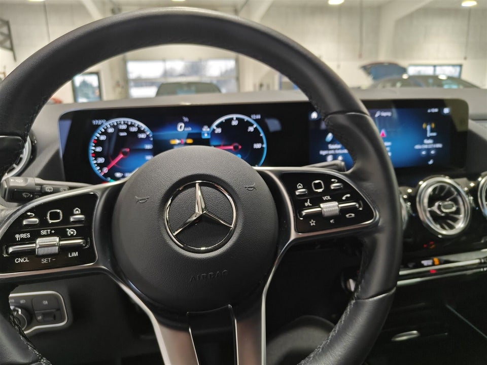 Mercedes EQA250 Progressive 5d