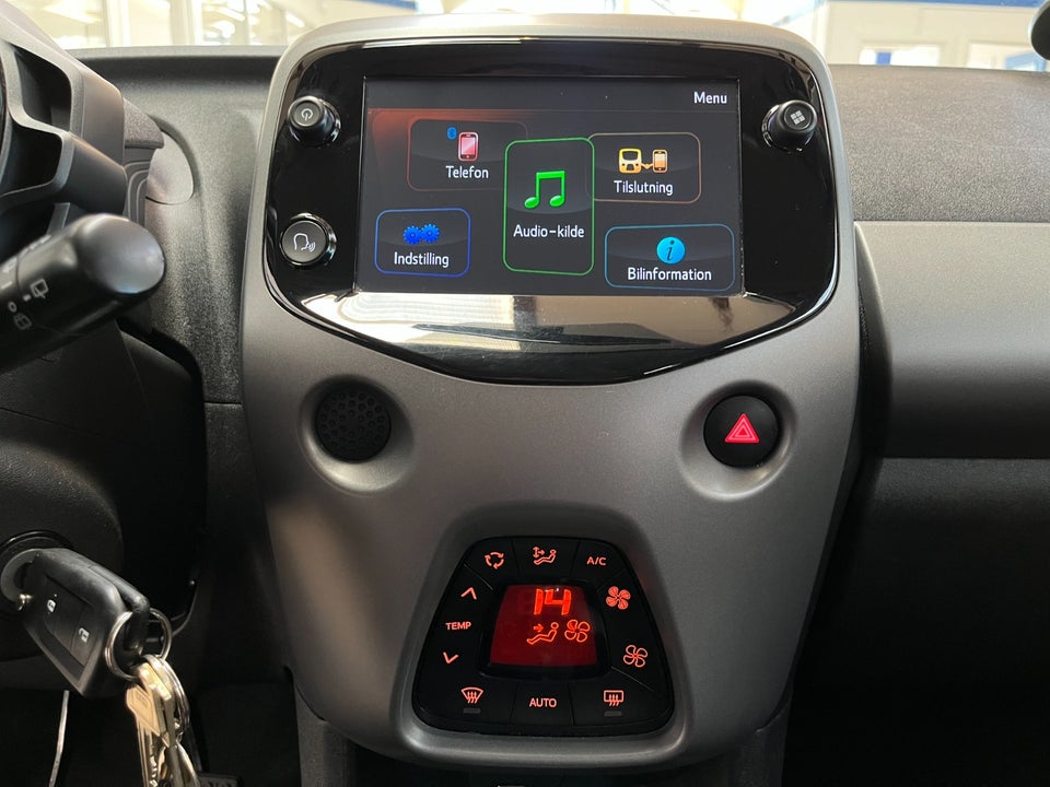 Toyota Aygo 1,0 VVT-i x-press 5d