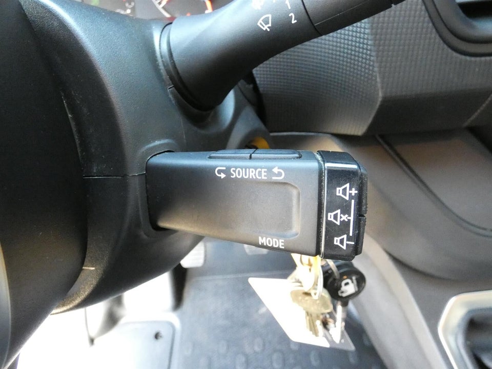 Renault Trafic 2,0 dCi 130 L2H1 Tekno