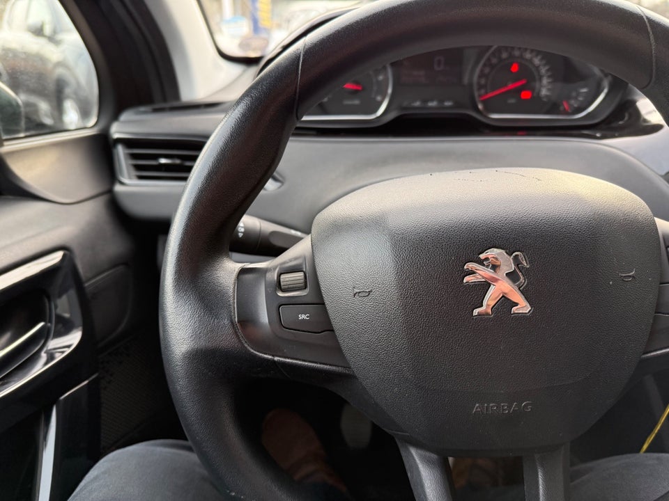 Peugeot 208 1,6 e-HDi 92 Active 5d