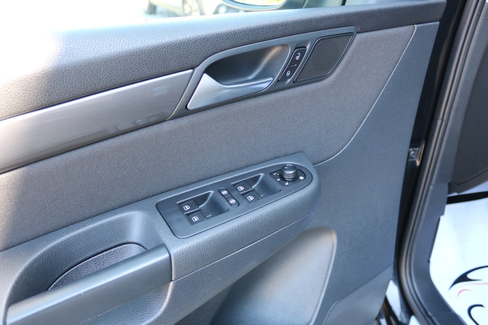 VW Sharan 2,0 TDi 150 Comfortline DSG 7prs 5d