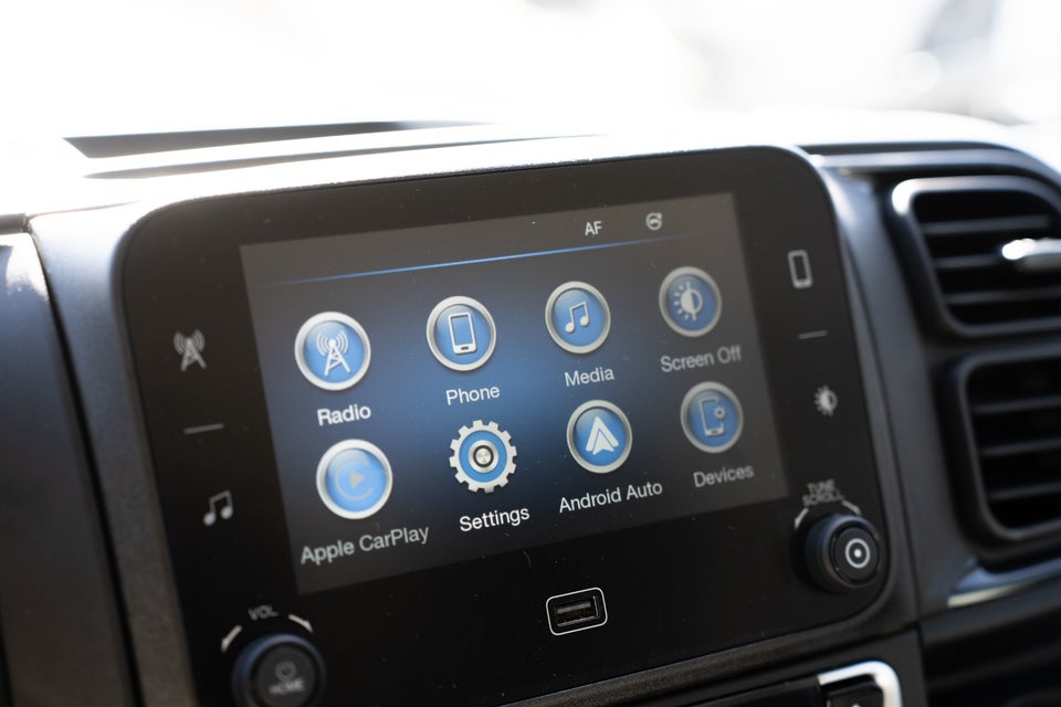 Peugeot e-Boxer 435 110 L3H2 Premium