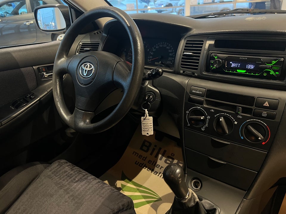 Toyota Corolla 1,4 Sol 5d