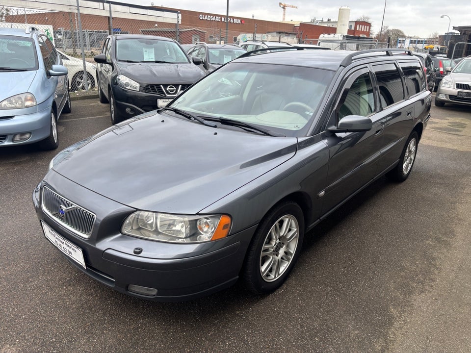 Volvo V70 2,4 170 5d