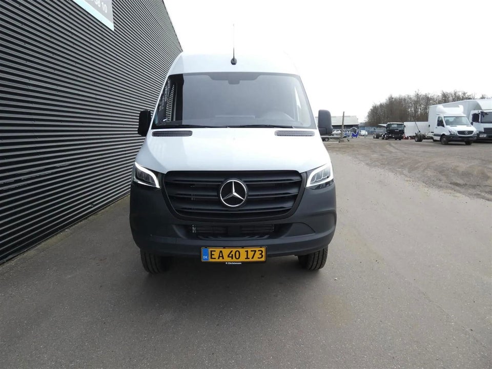 Mercedes Sprinter 319 2,0 CDi A2 Kassevogn PRO aut. AWD