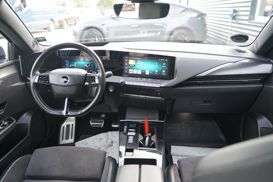 Opel Astra 1,6 PHEV Ultimate aut. 5d