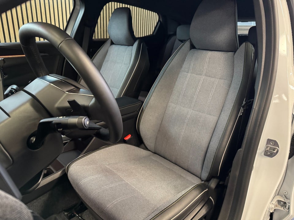 Renault Megane E-Tech 60 Techno 5d