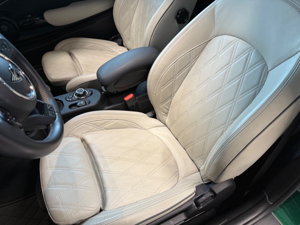 MINI Cooper SE Yours Trim 3d