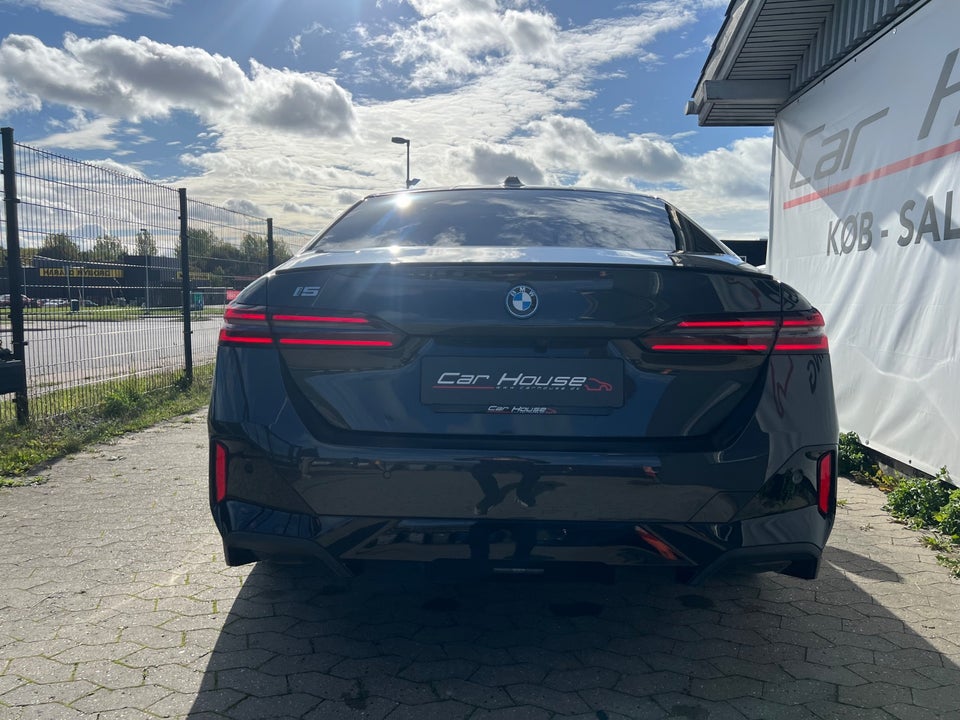BMW i5 eDrive40 M-Sport Pro 4d