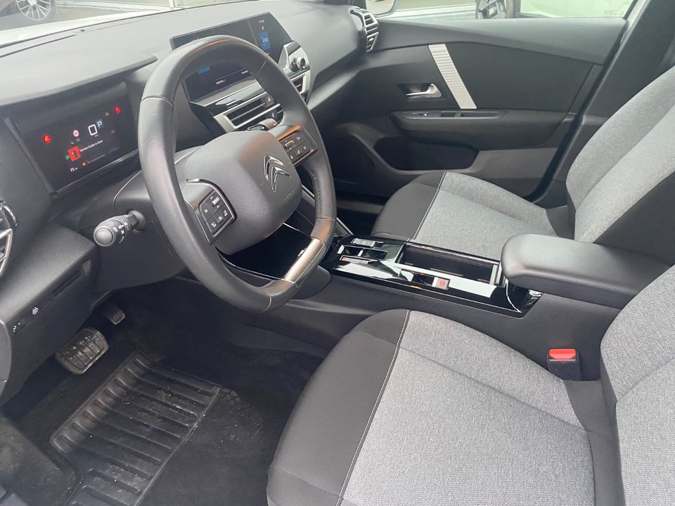 Citroën C4 1,2 PureTech 130 Iconic EAT8 5d