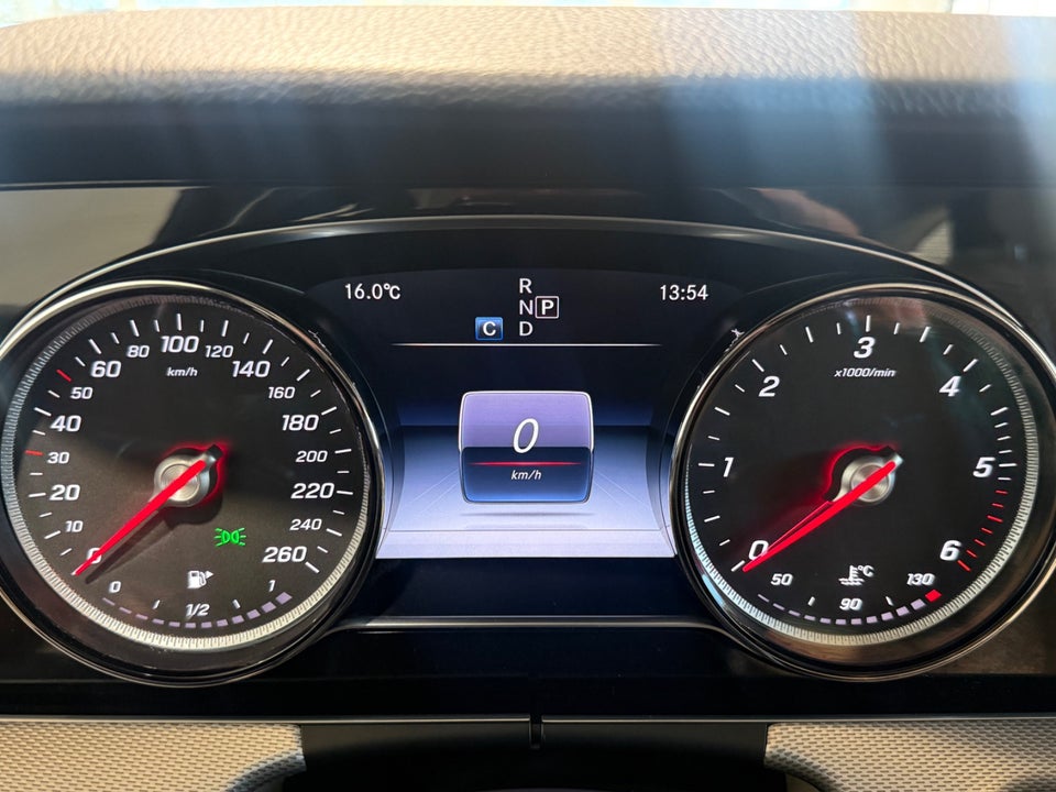 Mercedes E220 d 2,0 Avantgarde stc. aut. 5d