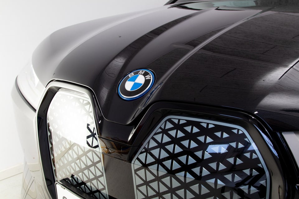 BMW iX xDrive40 Sport 5d