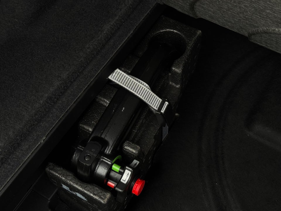 Audi Q8 e-tron 55 S-line quattro 5d