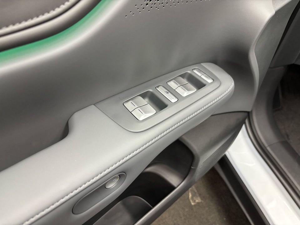 Xpeng G6 Standard Range 5d