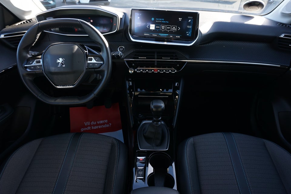 Peugeot 208 1,2 PureTech 100 Allure Sky 5d