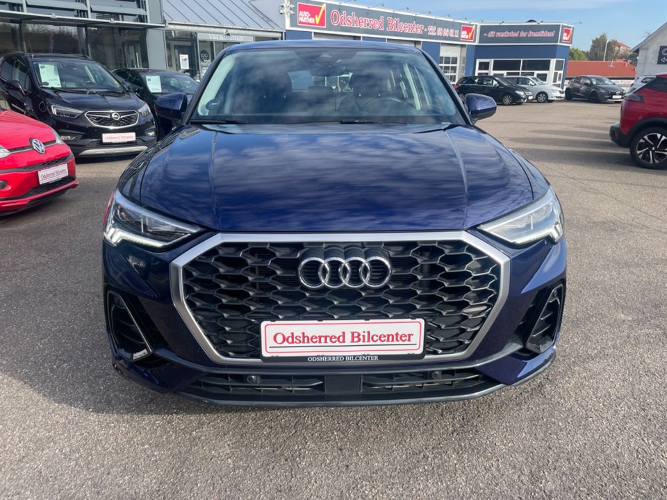 Audi Q3 45 TFSi e Attitude+ Sportback S-tr. 5d