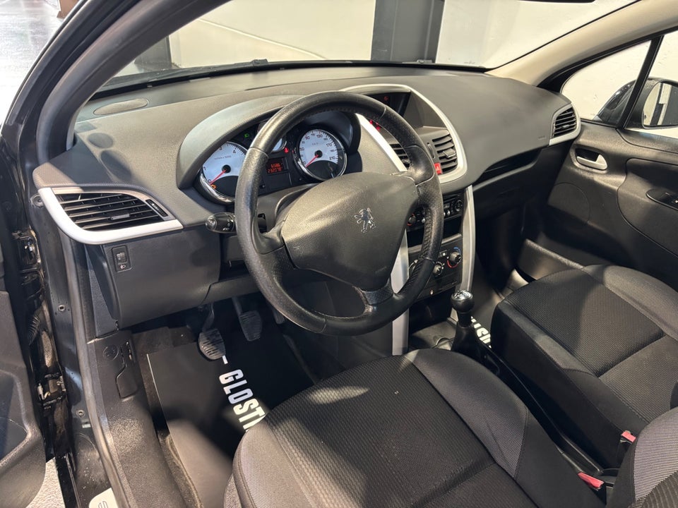 Peugeot 207 1,6 HDi 92 Active 5d