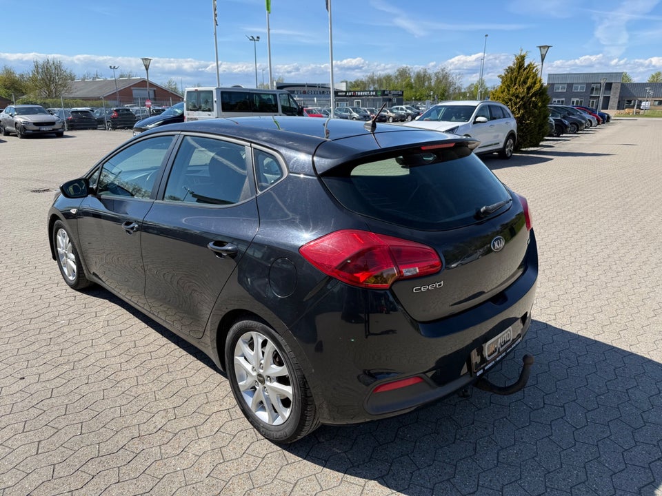Kia Ceed 1,4 CVVT Active+ 5d