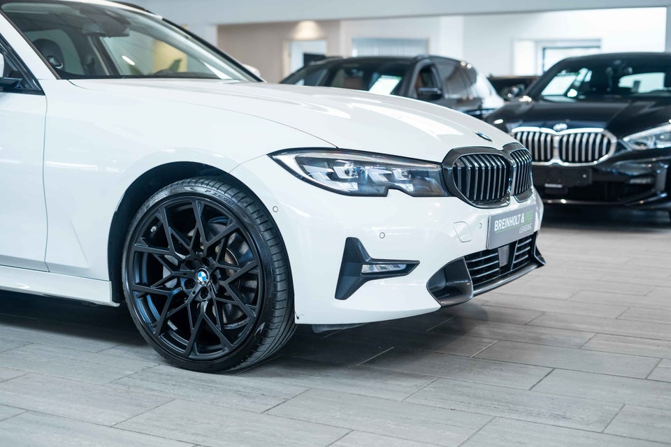 BMW 330e 2,0 Touring Sport Line aut. 5d