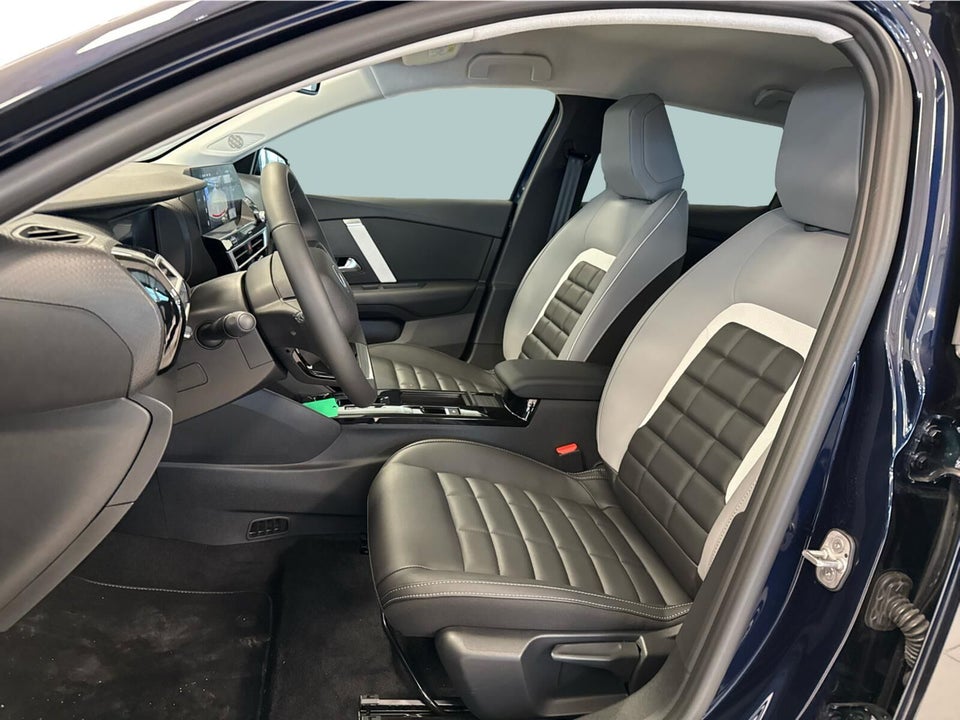 Citroën ë-C4 X 54 Shine 4d