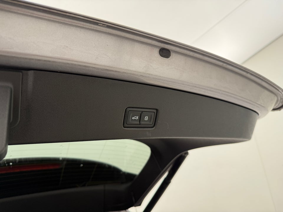 Audi Q4 e-tron 40 Advanced 5d