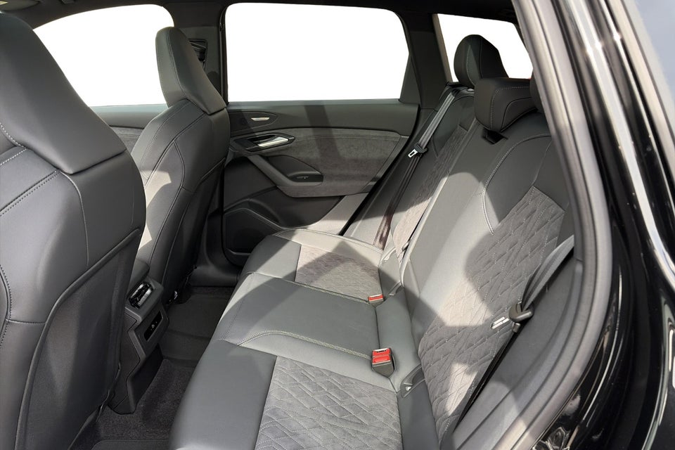 Audi Q6 e-tron S-line plus performance 5d
