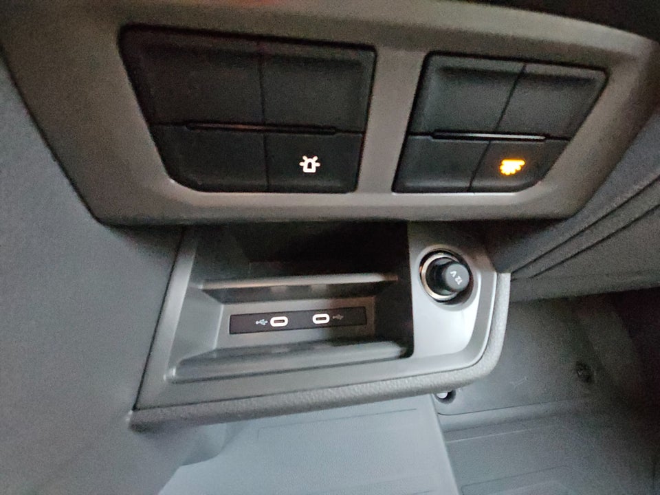 MAN TGE 2,0 3.180 L4 Box m/lift aut. FWD