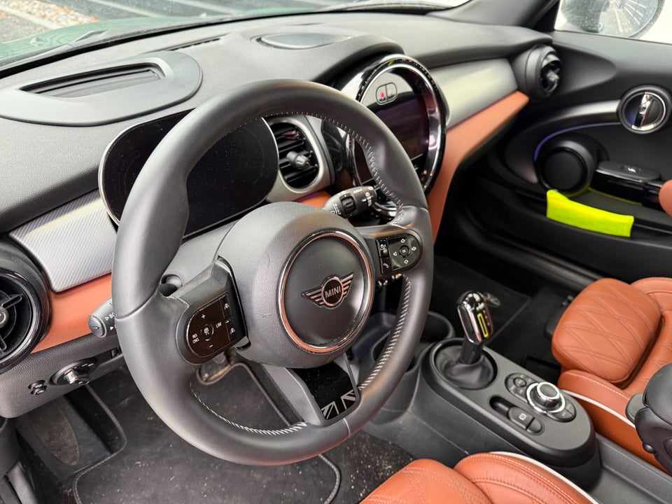 MINI Cooper SE Yours Trim 3d