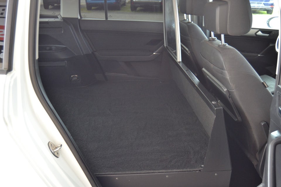 VW Touran 1,6 TDi 115 Highline DSG Van 5d