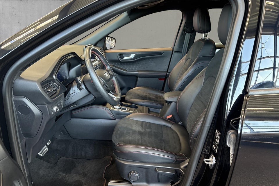 Ford Kuga 2,5 PHEV ST-Line X CVT 5d