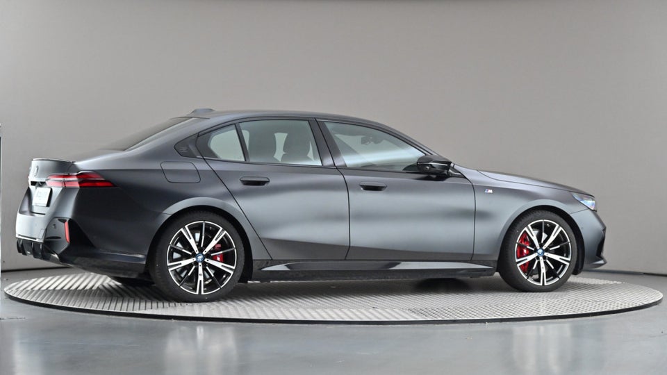 BMW i5 M60 M-Sport xDrive 4d
