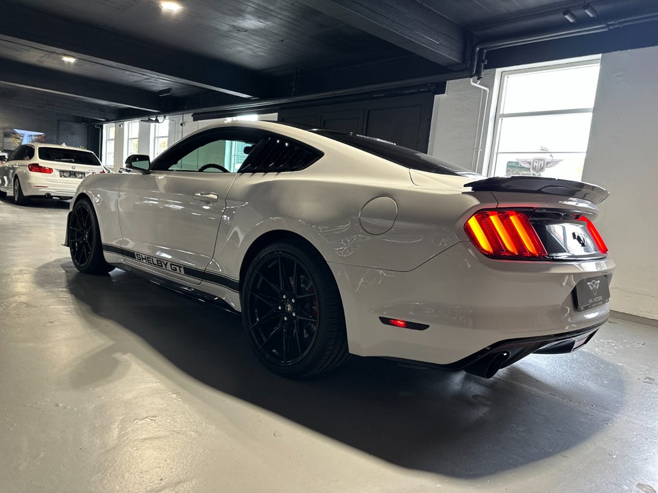 Ford Mustang 3,7 GT Fastback aut. 2d
