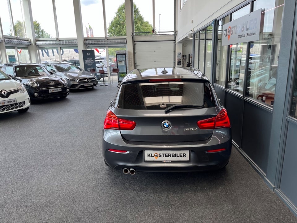 BMW 120d 2,0 Connected aut. 5d