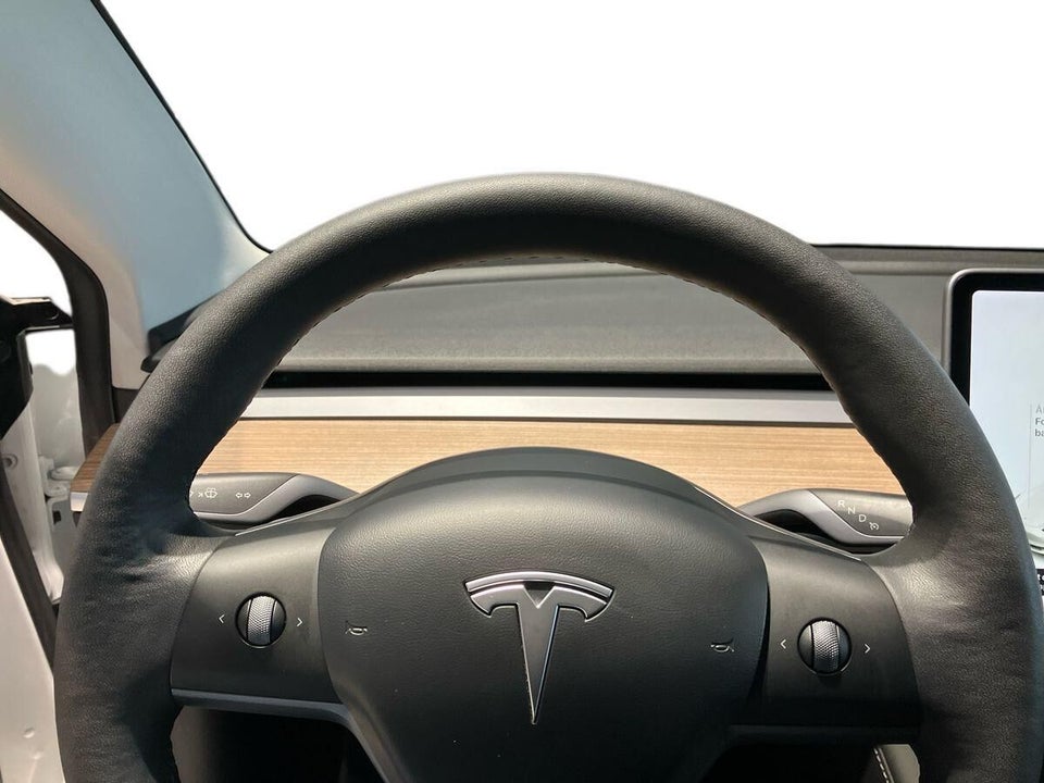 Tesla Model 3 Long Range AWD 4d