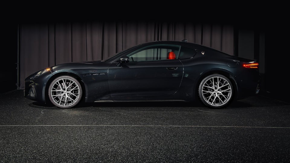 Maserati GranTurismo 3,0 V6 Trofeo aut. 2d