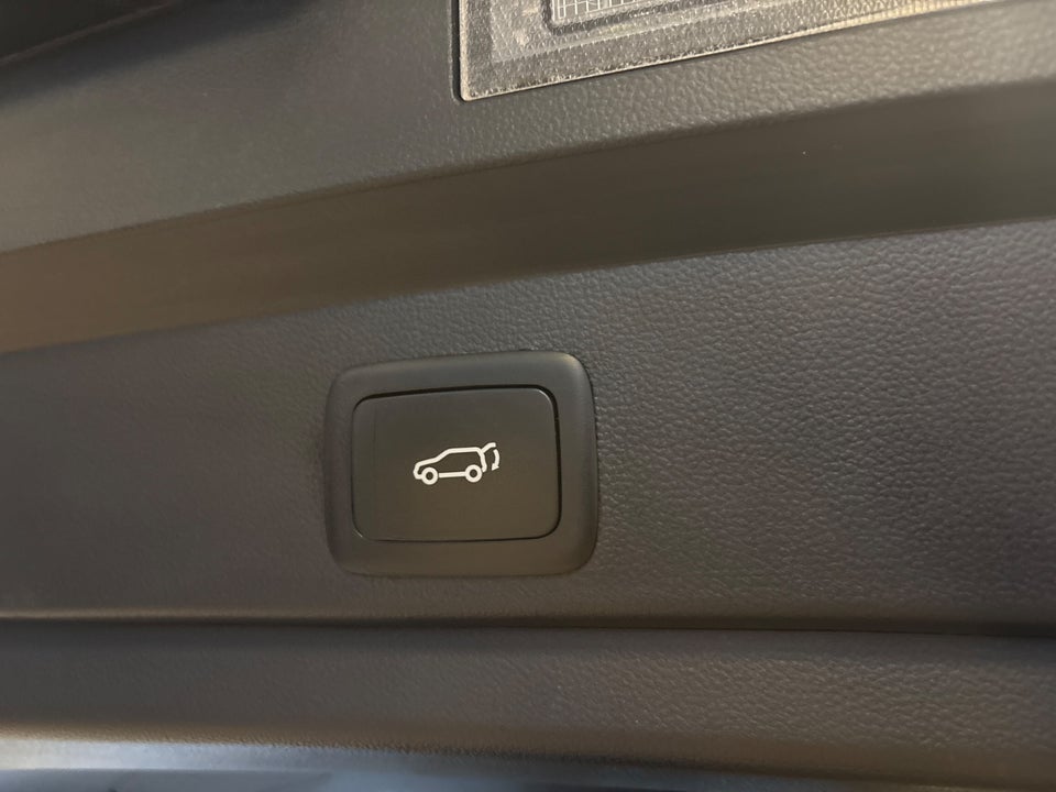 MG Marvel R Luxury 5d