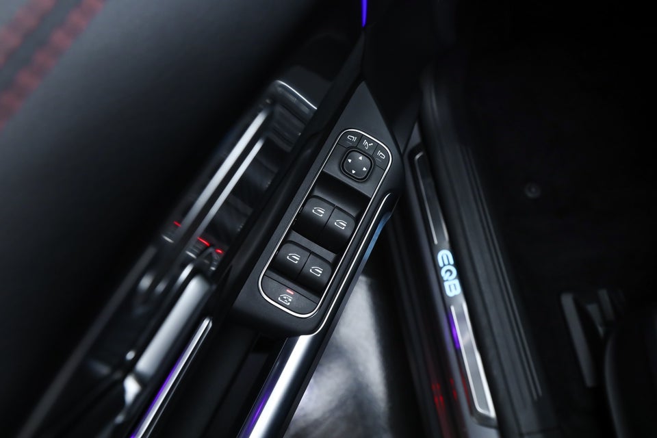 Mercedes EQB300 AMG Line 4Matic 5d