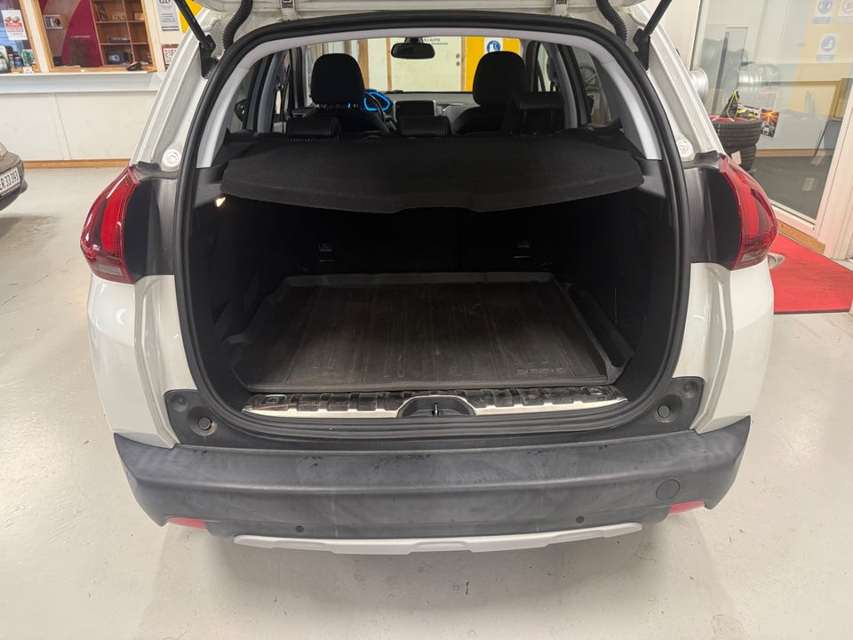 Peugeot 2008 1,6 BlueHDi 100 Allure 5d
