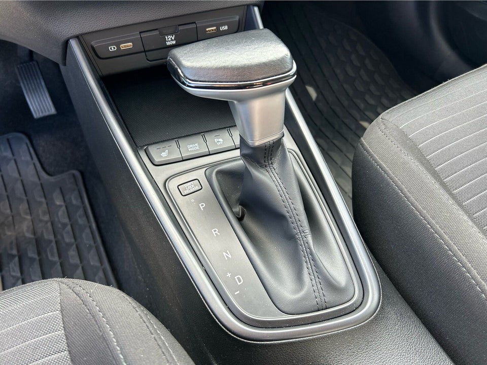 Hyundai i20 1,0 T-GDi Essential DCT 5d