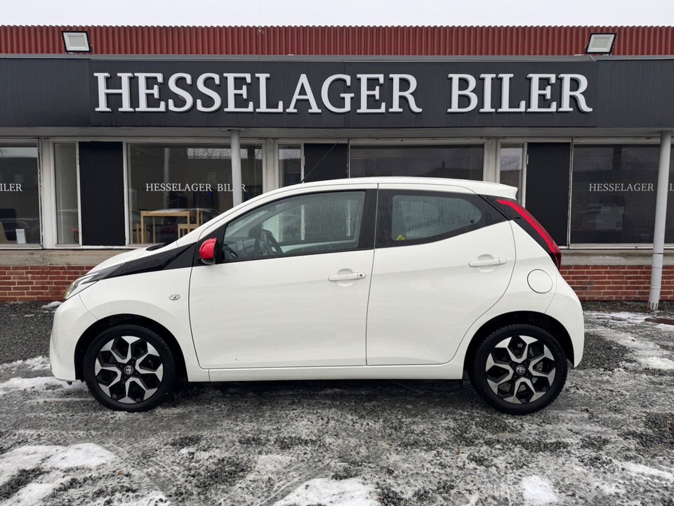 Toyota Aygo 1,0 VVT-i x-plore 5d