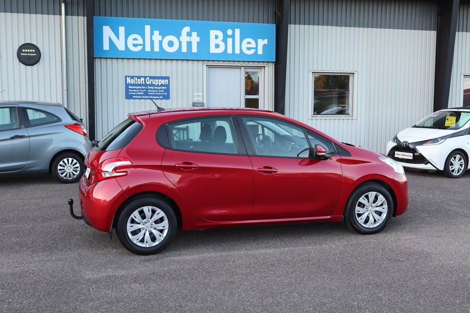 Peugeot 208 1,2 e-THP 110 Allure 5d