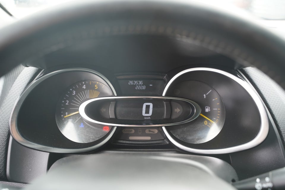 Renault Clio IV 1,5 dCi 75 Expression 5d