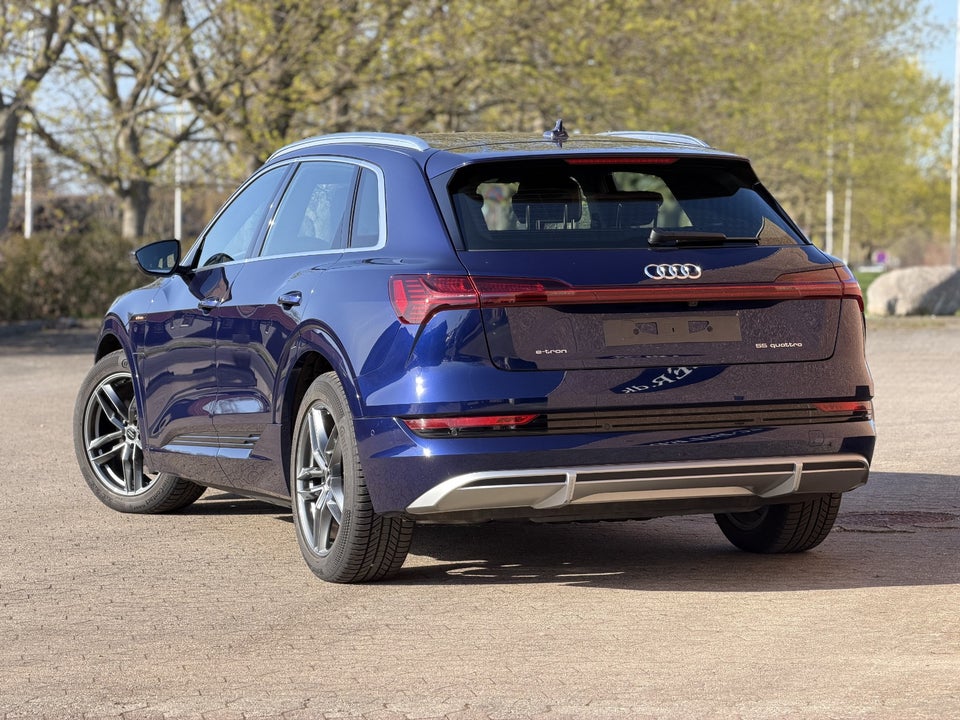Audi e-tron 55 S-line quattro 5d