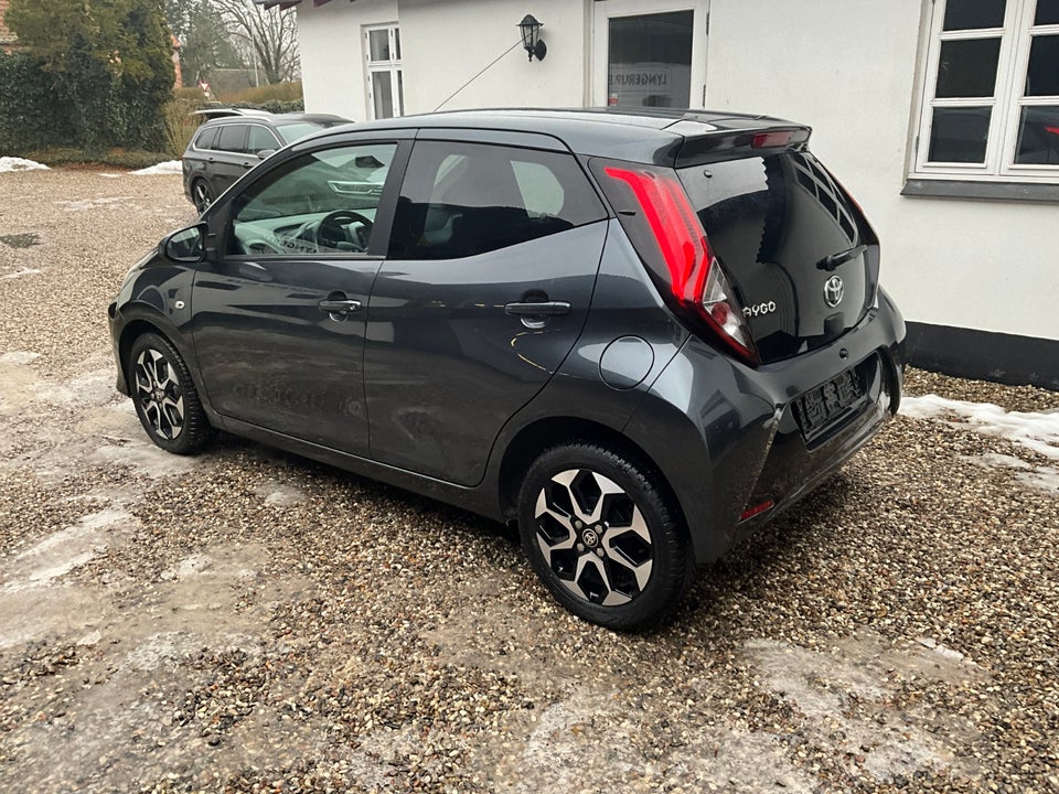 Toyota Aygo 1,0 VVT-i x-pose 5d