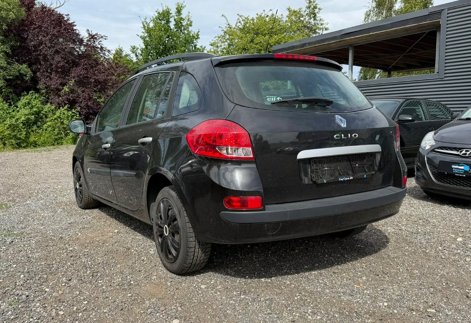 Renault Clio II 1,5 dCi 65 Storia 5d