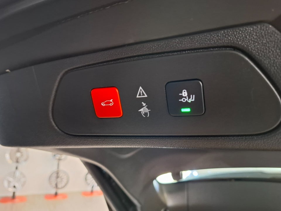 Opel Grandland X 1,6 Hybrid4 Ultimate aut. 5d