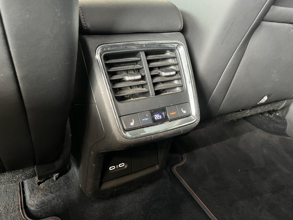 Skoda Enyaq 80 iV Suite 5d