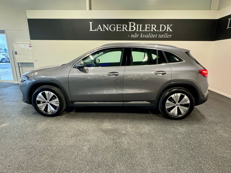 Mercedes EQA300 Progressive 4Matic 5d