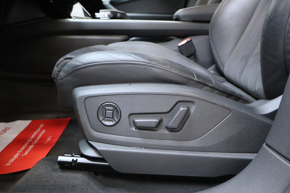 Audi e-tron 55 S-line quattro 5d